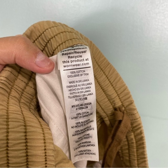 Patagonia Mens Funhoggers Shorts Cotton Tan 6” Beige Sz L - Picture 4 of 5
